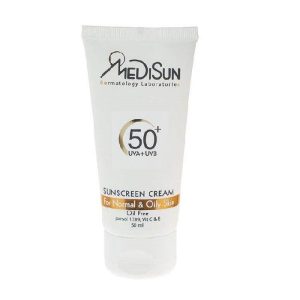 کرم ضد آفتاب بی‌رنگ مدیسان، SPF 50، مناسب پوست‌های چرب و معمولی با حجم 50 میلی‌لیتر، محافظت‌کننده در برابر اشعه‌های UVA و UVB، دارای فرمولاسیون فاقد چربی، ویتامین‌های E و C، با ماندگاری 2 ساعته