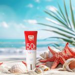 فلوئید ضدآفتاب بدون رنگ ساین اسکین SPF50 مدل SYN SHIELD، مناسب پوست‌های چرب، حجم 50 میلی‌لیتر