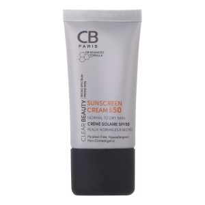 کرم ضد آفتاب بدون رنگ سی بی پاریس SPF 50 مدل 054 ‌مناسب پوست‌های معمولی و خشک حجم 40 میلی‌لیتر