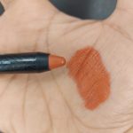 رژ لب مدادی مات یاشنا مدل مخملی شماره 104