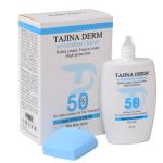 کرم ضد آفتاب بی‌رنگ تاجینادرم SPF 50 مدل Dry ‌مناسب برای پوست خشک محافظ UVA/UVB حجم 50 میلی‌لیتر