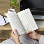 کتاب لذت کمتر داشتن اثر فرانسین جی انتشارات کتاب کوله پشتی